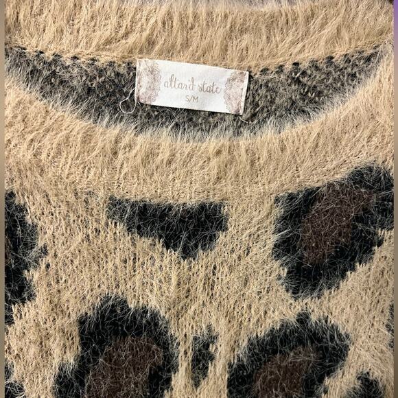 Altar'd State Fuzzy Knit Leopard Print Drop Sleeve Pullover Sweater, Small /Med - Picture 5 of 7